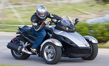 Can-Am Spyder Reviews- Can Am Spyder Price, Specs and Road Test | Cycle ...