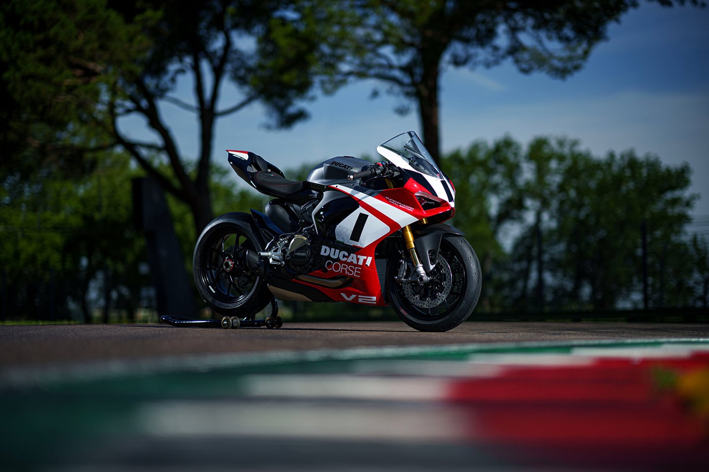 The 2025 Ducati Panigale V2 Superquadro Final Edition will come with a long list of exclusive features.