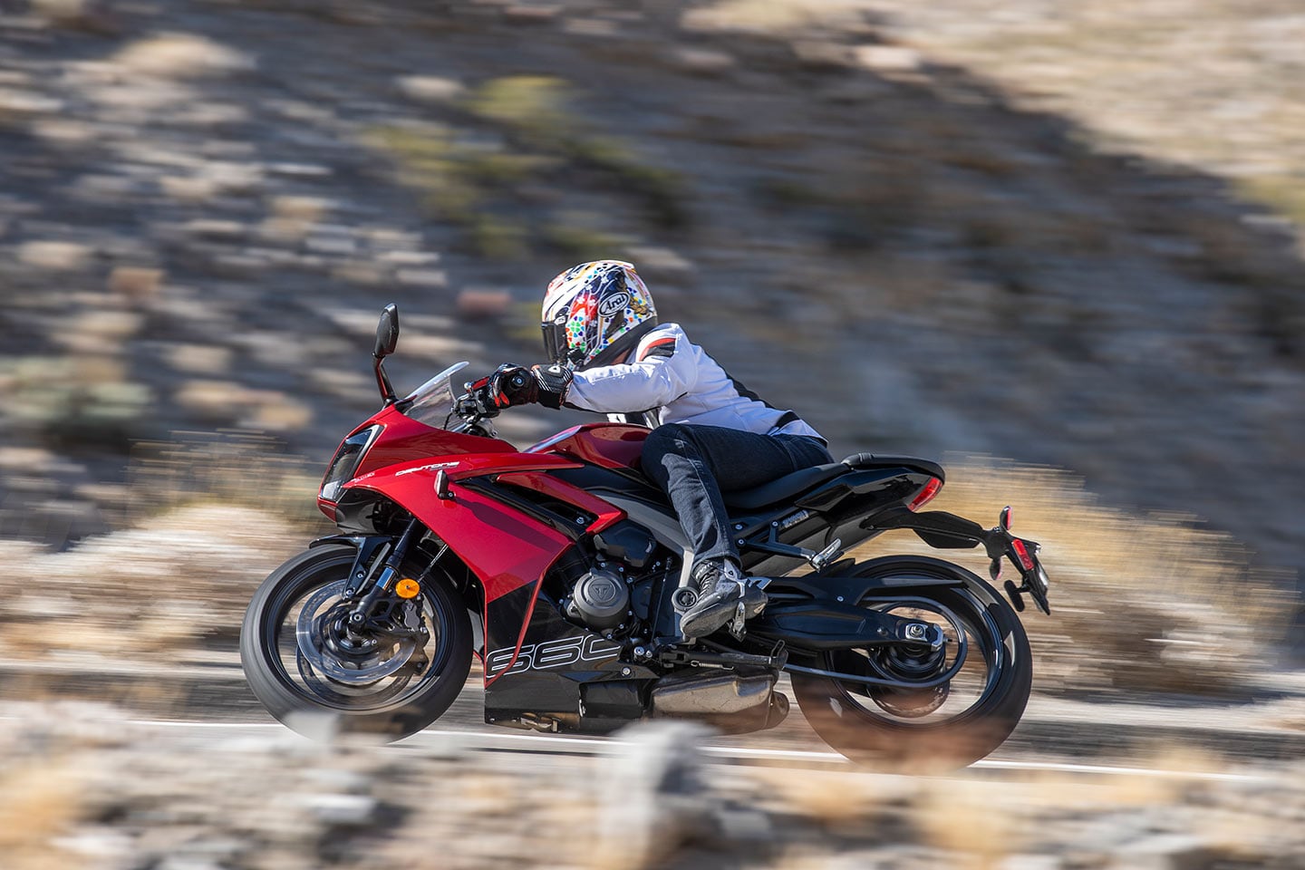 The Daytona 660’s riding position is right in between the other two bikes with mid-height bars, rearset footpegs, and a comfortable seat.