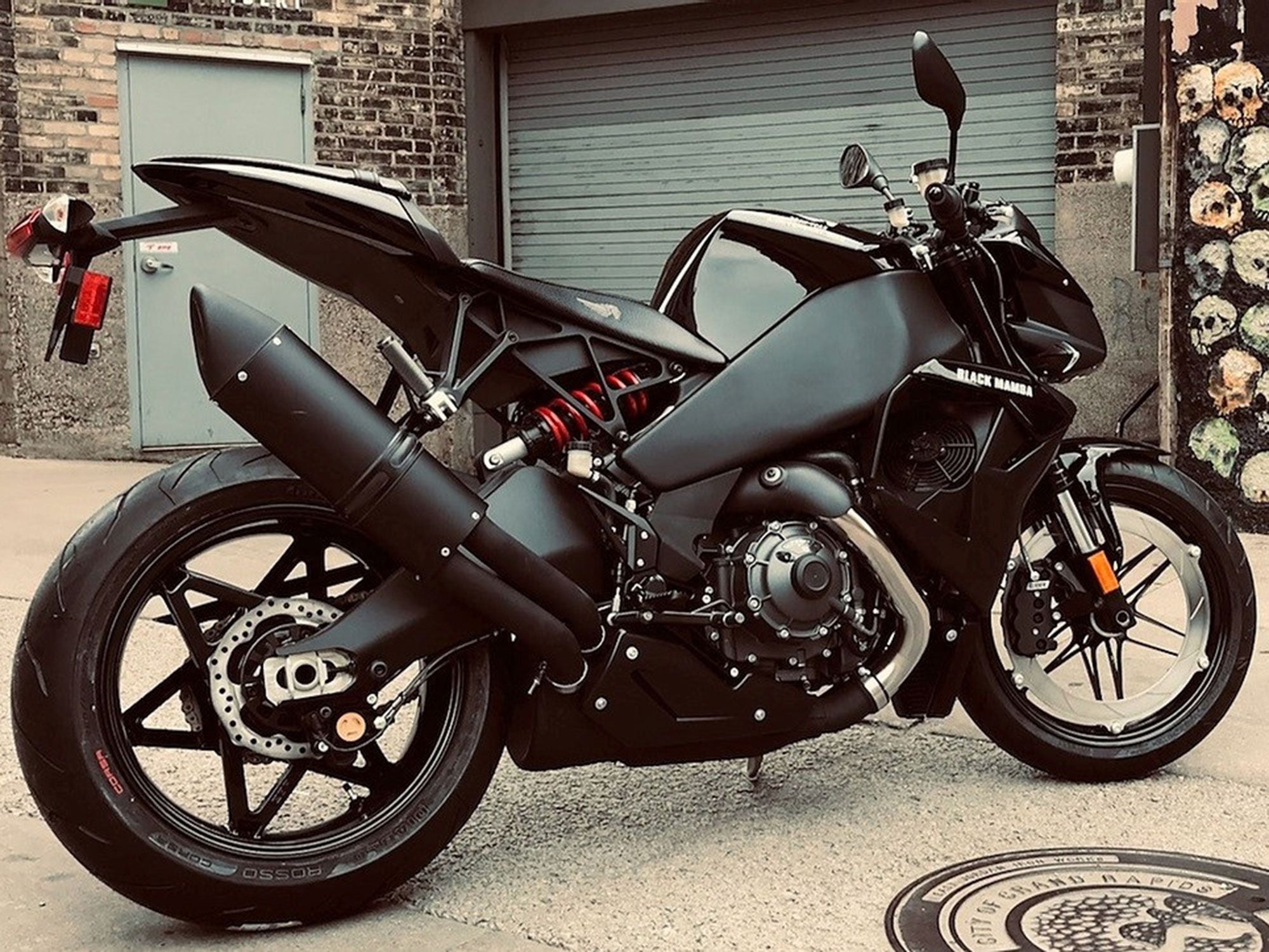 Buell has announced its return to the motorcycle world, and plans to produce 10 models, one being the EBR 1190SX.