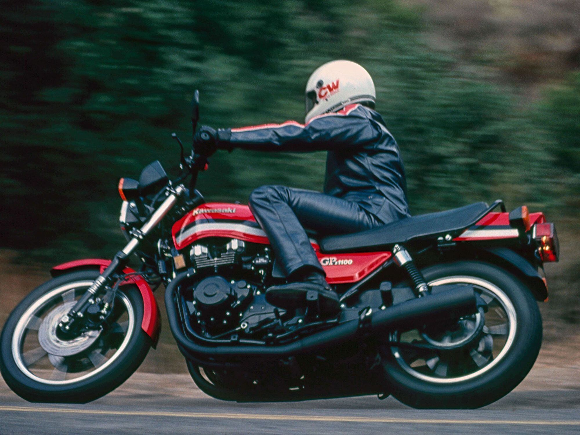 Kawasaki’s 1981 GPz1100 shared many of the 550’s styling cues but did not find the same success.