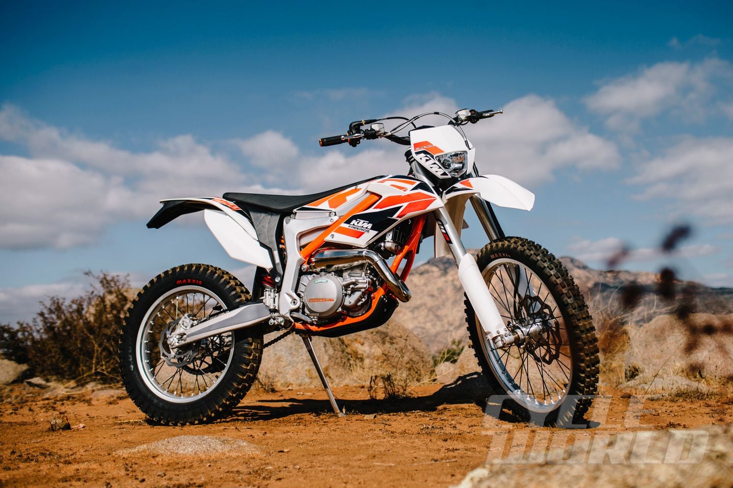 2015 KTM Freeride 250R- First Ride Motorcycle Review- Photos 